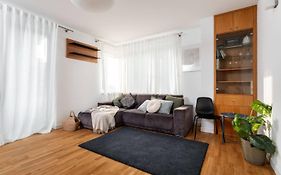 Superb Czerska Family Apartment